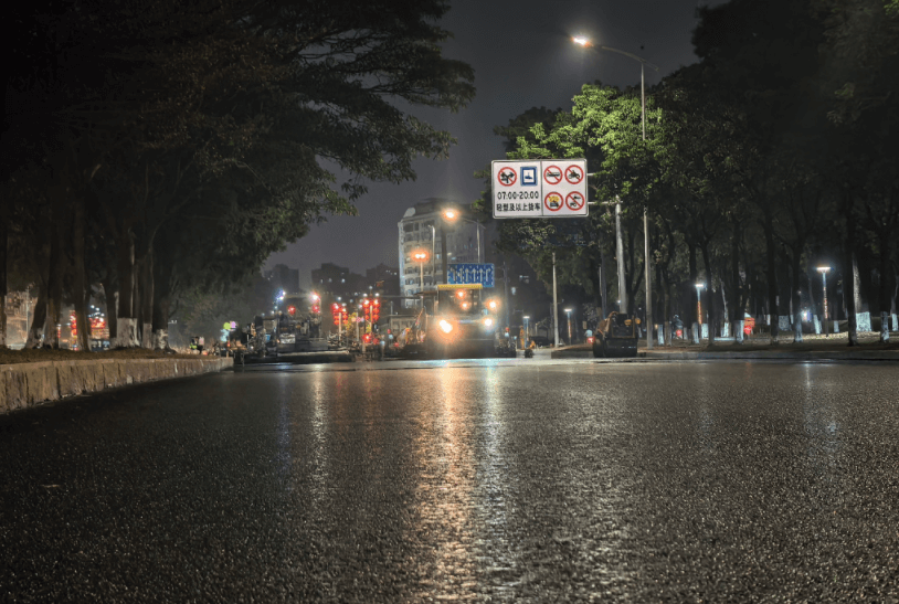 深圳市政道路沥青摊铺施工